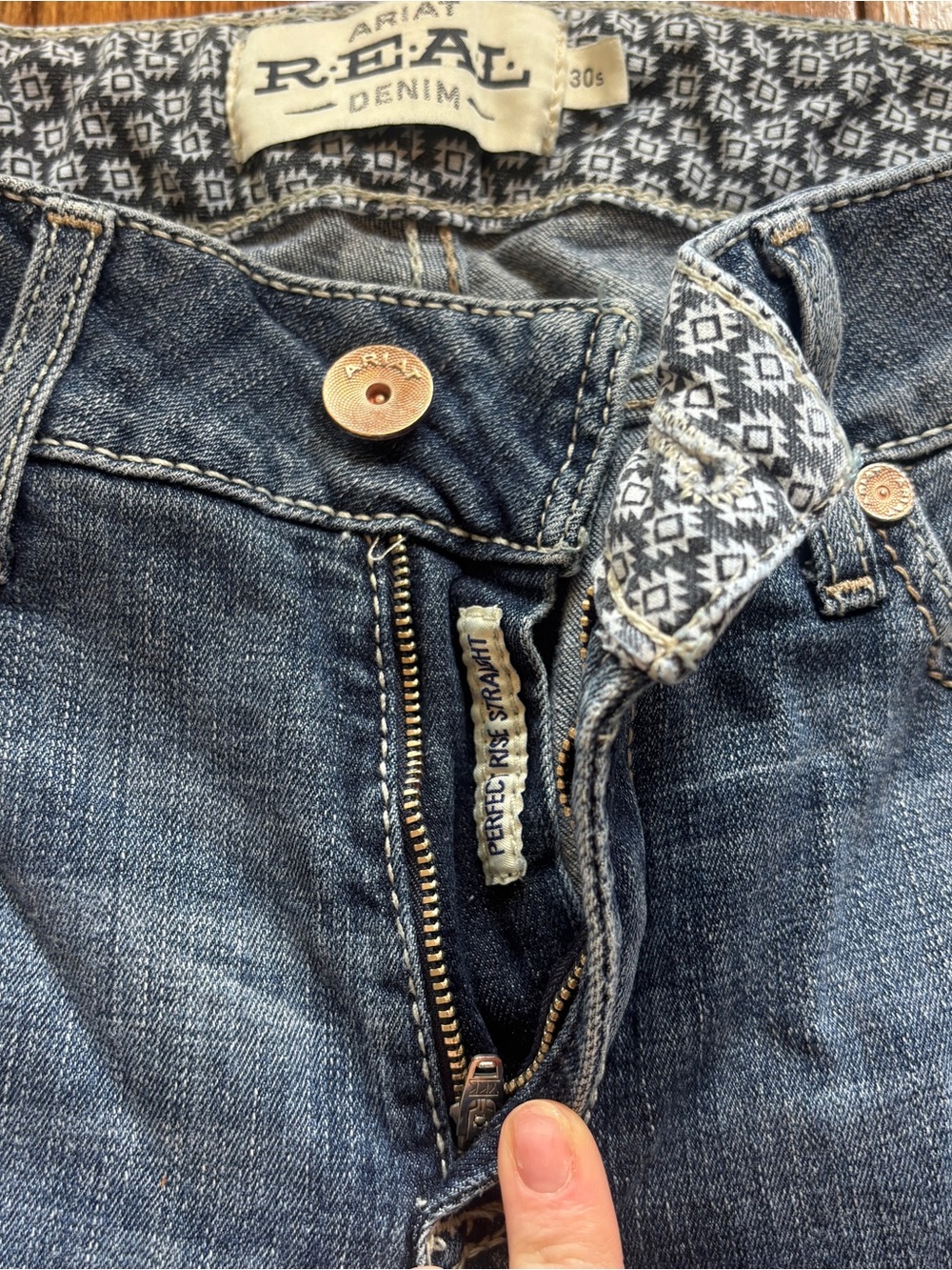 Womens Ariat Real Denim Perfect Rise Straight jeans size 30S - Picture 7 of 10